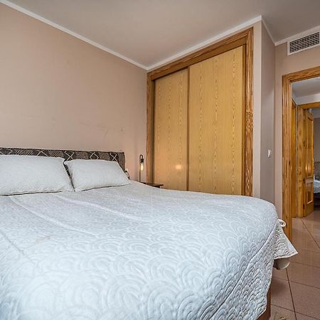 Rubarsal 1E Menyber Apartment Nerja Exterior photo